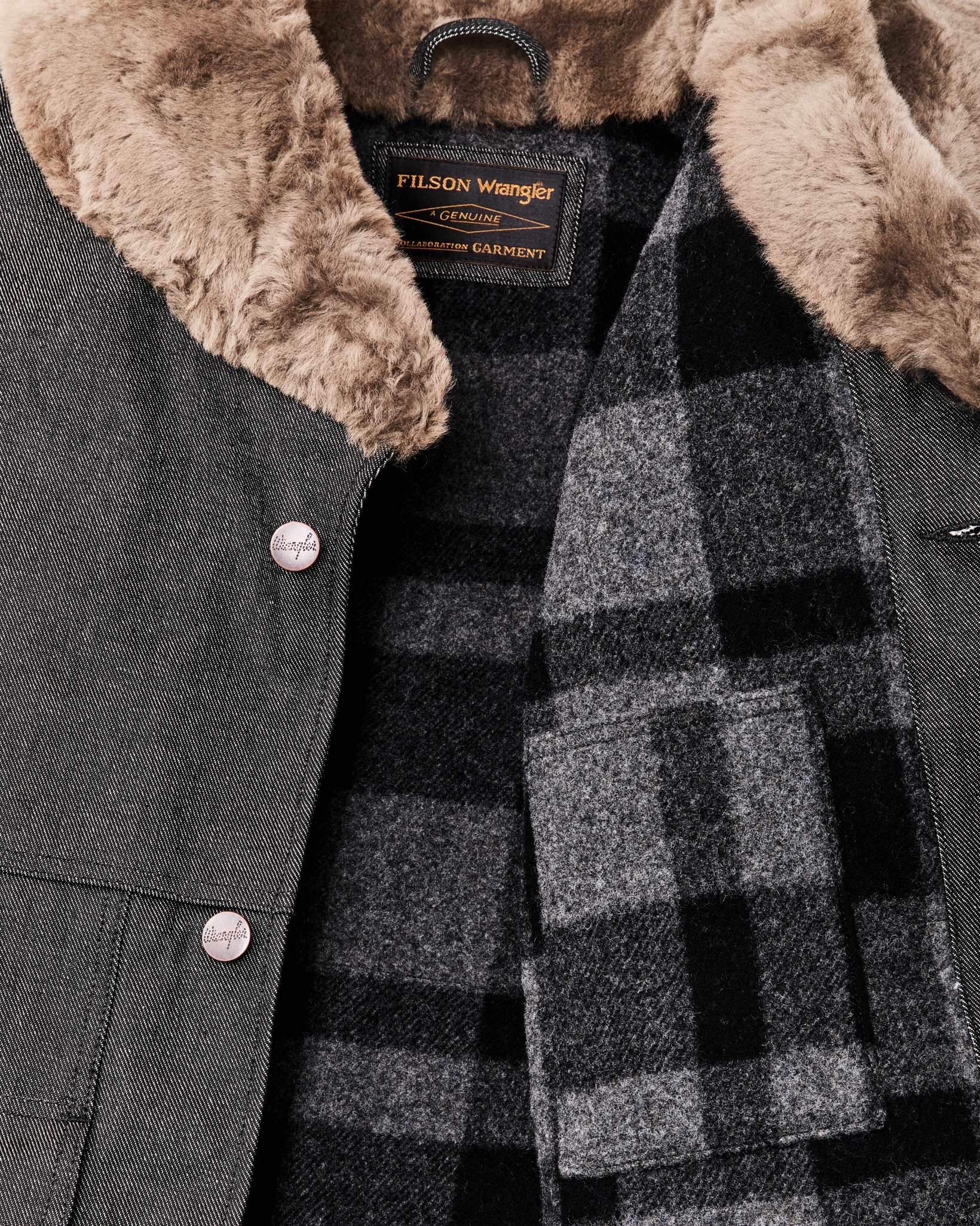 Wrangler X Filson Packer Coat - Black - Image 5