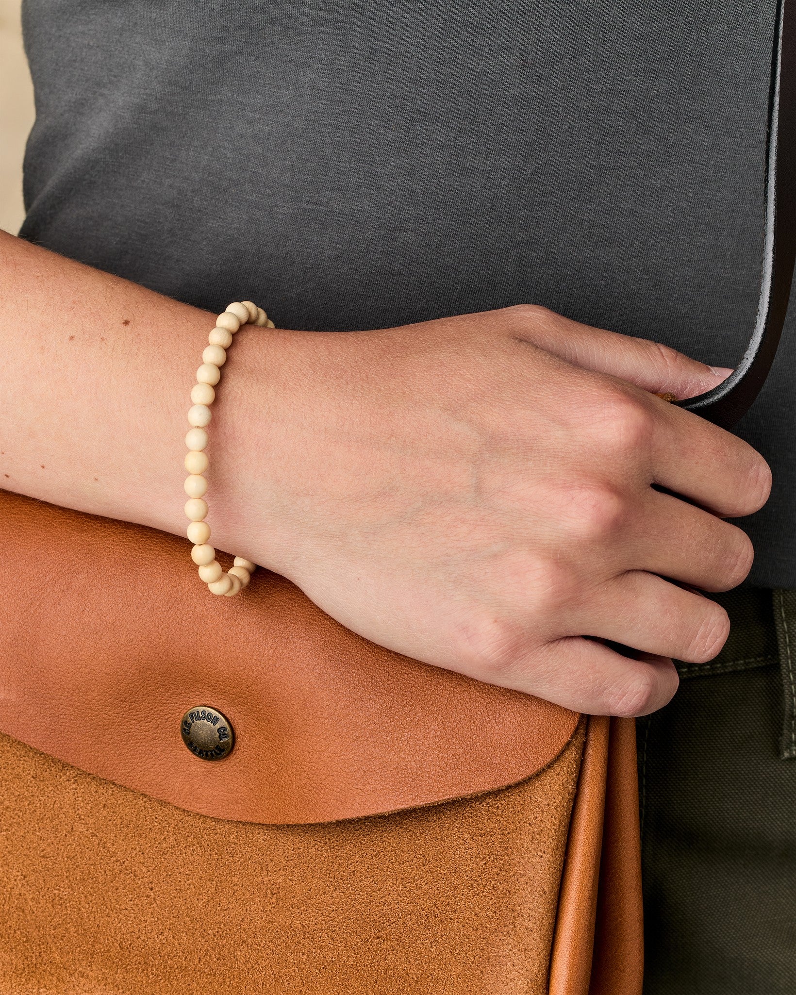 Ivory Jacks Mammoth Bead Bracelet - Wht